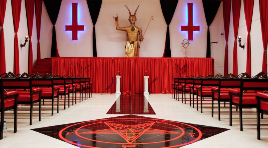La iglesia satánica avala unos cursos para curar la homofobia - Metal por  detras